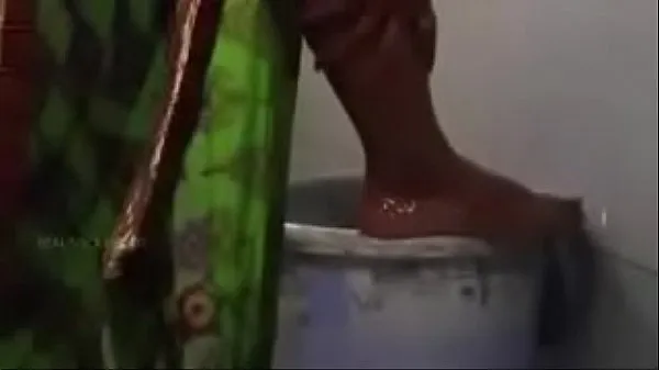 XXX Indian Bhabi HOT Bathroom Scene Leaked Megafilme