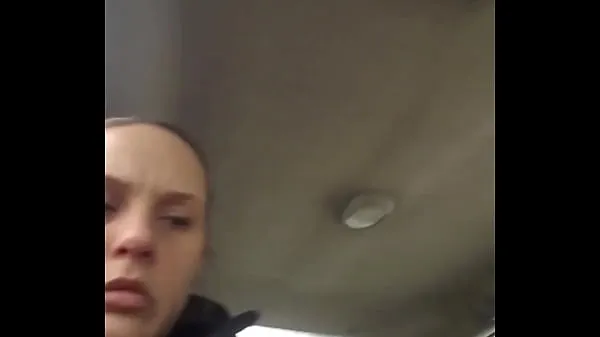 XXX Gf Chaud Se Plaît Dans La Voiture méga films