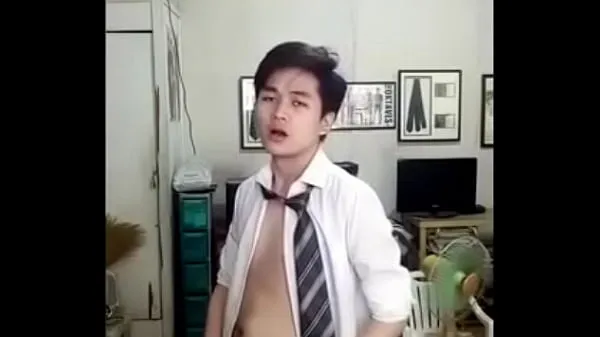 XXX Cute Chinese Twink Strips Down and Cums أفلام ضخمة