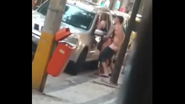 XXX hot slut fucking in the street百万电影