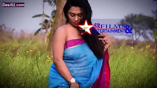 XXX Very Charming Desi Girl Areola reveled through Transparent Saree أفلام ضخمة