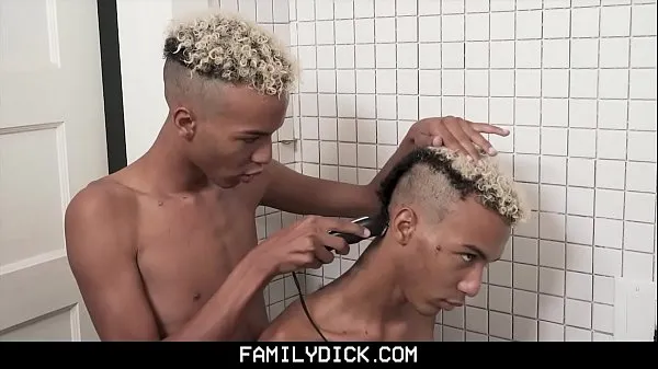 XXX Twink Twins identiques caressent leurs bites méga films