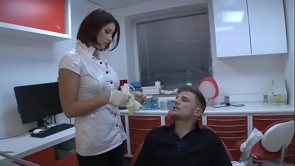 XXX A young dentist, to give her pussy, to avoid the complaint of the customer to his boss mega Movies