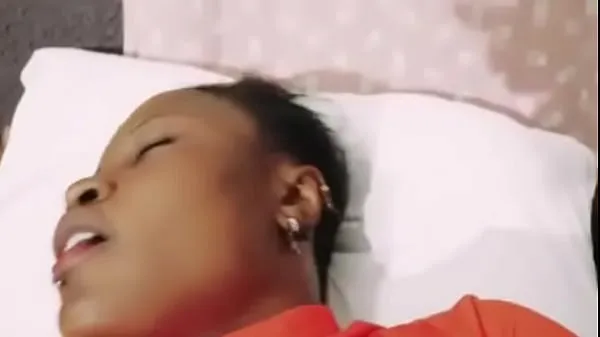 XXX Regarde-moi me masturber et baiser dans ma chambre au Nigeria méga films