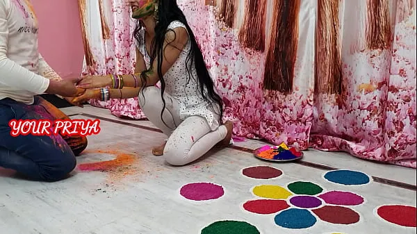 XXX Holi especial: Indian Priya se divirtió mucho con su hermanastro en Holi megapelículas