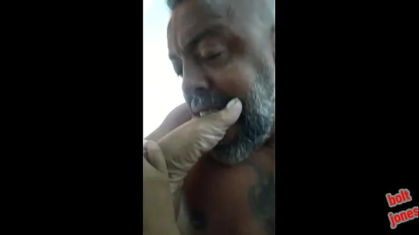 XXX CHUPANDO UM PÉ 37 E COMENDO SEU CUZINHO mega Film