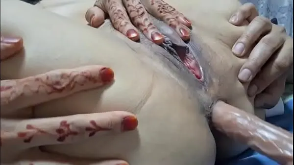 XXX Pakistani husband sucking and play with dildo with nasreen anal and pussy ภาพยนตร์ขนาดใหญ่