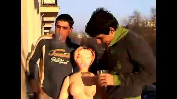 XXX Hector (Igor) and Vincent with a doll أفلام ضخمة