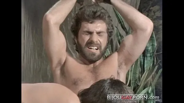 XXX Shackled George Payne Sex Scene from Vintage Porn CENTURIANS OF ROME (1981 أفلام ضخمة